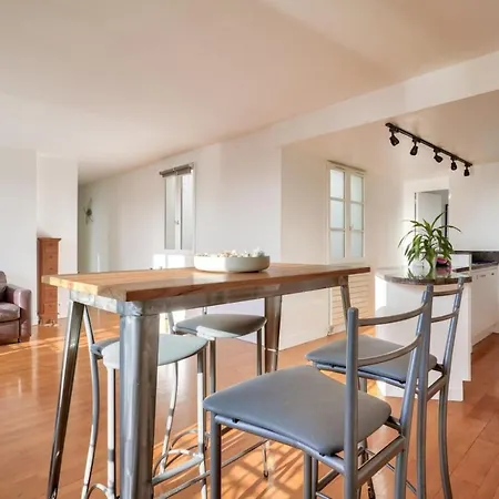 Appartamento Bright And Comfortable For 4 People *
